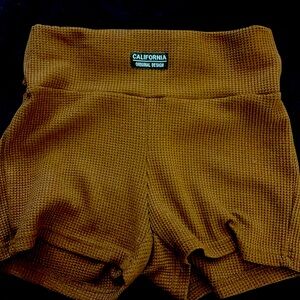 SHEIN California shorts. Very soft cotton and polyester fabric. Size SMALL